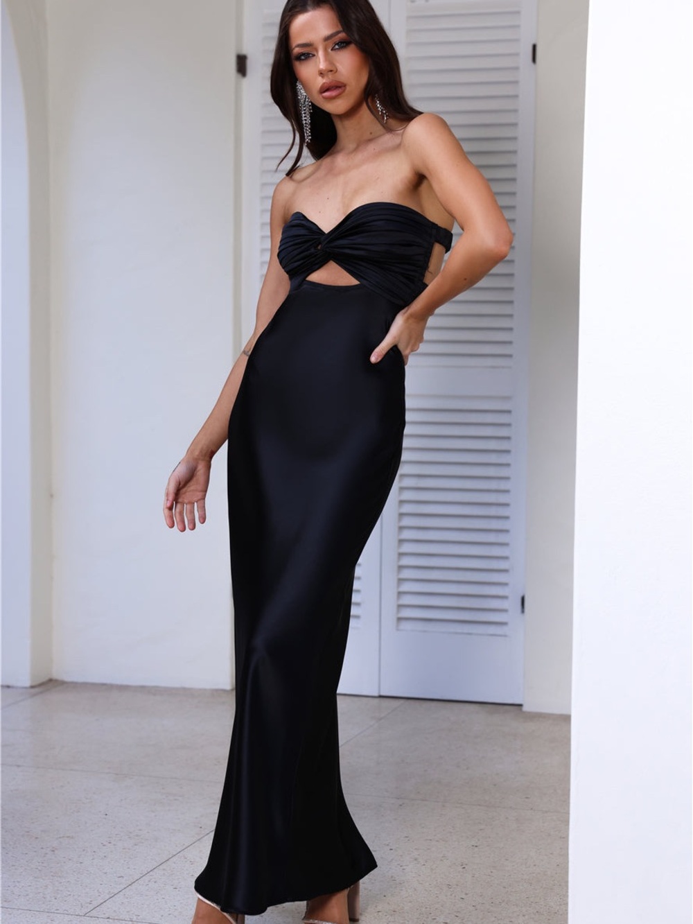 Hello Molly Curious Heart Satin Maxi Dress – Black | Size XS